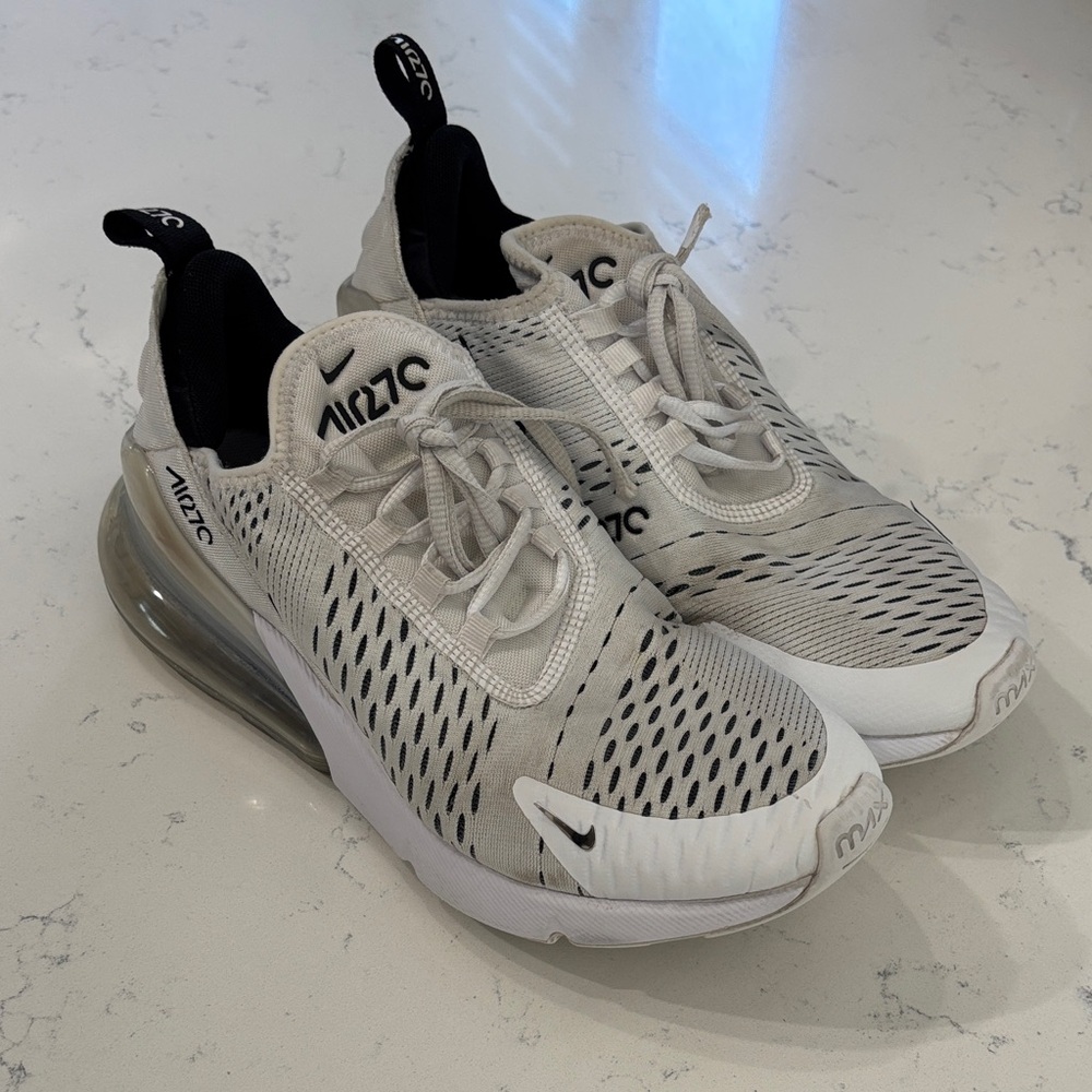Nike Air Max 270
